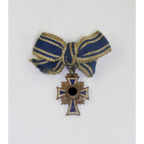 16 MM Miniatur Mutterkreuz in Bronze, an Schleife
