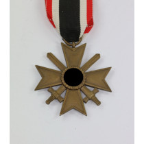 Kriegsverdienstkreuz 2. Klasse mit Schwertern, Buntmetall