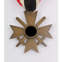  Kriegsverdienstkreuz 2. Klasse mit Schwertern, ohne Hersteller (Buntmetall)