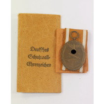  Deutsches Schutzwall-Ehrenzeichen, in Verleihungstüte Hermann Wernstein Jena-Löbstedt