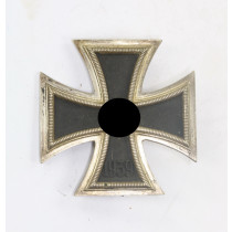  Eisernes Kreuz 1. Klasse 1939, Hst. L/11 auf der Nadel(!) (Wilhelm Deumer, Lüdenscheid)