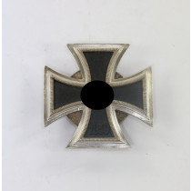  Eisernes Kreuz 1. Klasse 1939, Hst. L/16, an Schraubscheibe