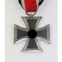  Eisernes Kreuz 2. Klasse 1939, Hst. 25 (Arbeitsgemeinschaft der Graveur-, Gold- und Silberschmiedeinnungen, Hanau am Main)