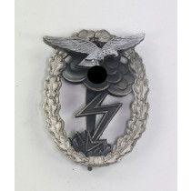  Erdkampfabzeichen der Luftwaffe, Hst. R.K. (Rudolf Karneth, Gablonz)