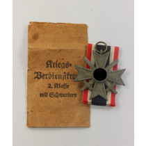 Kriegsverdienstkreuz 2. Klasse mit Schwertern, Hst. 10, in Verleihungstüte Förster & Barth Pforzheim