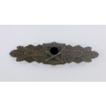  Nahkampfspange in Bronze, Hst. JFS (Josef Feix & Söhne, Gablonz), 1. Modell