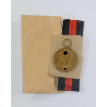  Anschlußmedaille Sudetenland, in Verkaufstüte Josef Bergs & Co. Bijouterie- und Metallwaren Gablonz a. N.