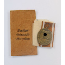  Deutsches Schutzwall-Ehrenzeichen, in Verleihungstüte, L. Chr. Lauer Nürnberg/Berlin