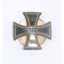 Eisernes Kreuz 1. Klasse 1914, an Schraube und Scheibe, mit brünierten Kern (!)