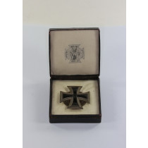 Eisernes Kreuz 1. Klasse 1914, Hst. KMST Silber (800), Patentverschluß (!), im Etui