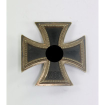Eisernes Kreuz 1. Klasse 1939, Hst. 15 (Friedrich Orth, Wien), magnetisch