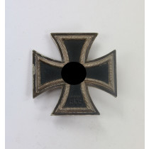 Eisernes Kreuz 1. Klasse 1939, Hst. 15 (Friedrich Orth, Wien) Nicht magnetisch (!)