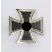 Eisernes Kreuz 1. Klasse 1939, Hst. L/11 Kasten (Wilhelm Deumer, Lüdenscheid)