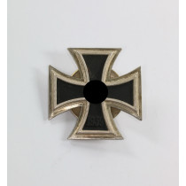  Eisernes Kreuz 1. Klasse 1939, Hst. L/13, an Schraubscheibe