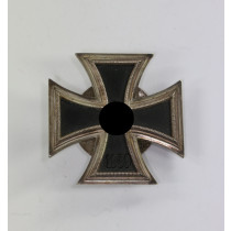 Eisernes Kreuz 1. Klasse 1939, Hst. L/14, an Schraubscheibe, nicht magnetisch