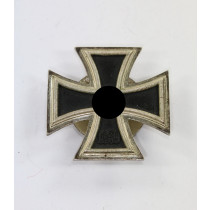 Eisernes Kreuz 1. Klasse 1939, Hst. L/18, an Schraubscheibe