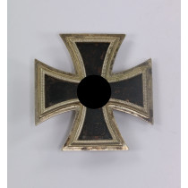 Eisernes Kreuz 1. Klasse 1939, Hst. L/18 (B.H. Mayer, Pforzheim)