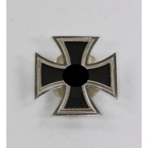 Eisernes Kreuz 1. Klasse 1939, Hst. L54, an Scheibe und Mutter (!)