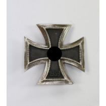  Eisernes Kreuz 1. Klasse 1939, Hst. L/54, auf der Nadel (!)