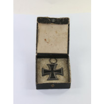 Eisernes Kreuz 2. Klasse 1914, Hst. KO, im Schmuck Etui