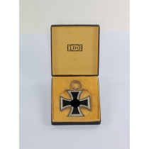 Eisernes Kreuz 2. Klasse 1939, Hst. 100, im LDO Etui