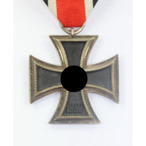 Eisernes Kreuz 2. Klasse 1939, Hst. 137 (J.H. Werner, Berlin)