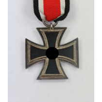Eisernes Kreuz 2. Klasse 1939, Hst. 24 (Arbeitsgemeinschaft der Hanauer Plakettenhersteller, Hanau)