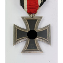 Eisernes Kreuz 2. Klasse 1939, Hst. 24 (Arbeitsgemeinschaft der Hanauer Plakettenhersteller, Hanau)