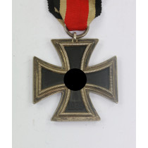 Eisernes Kreuz 2. Klasse 1939, Hst. 24 (Arbeitsgemeinschaft der Hanauer Plakettenhersteller, Hanau)