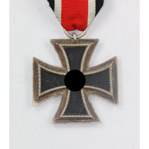  Eisernes Kreuz 2. Klasse 1939, Hst. 24 mit Zusatzpunze WB (!) (Überbreit)
