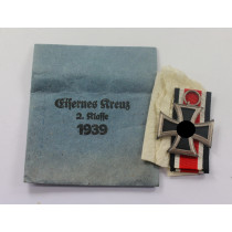  Eisernes Kreuz 2. Klasse 1939, Hst. 65, in Verleihungstüte Klein & Quenzer A.G .Oberstein