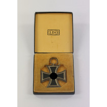Eisernes Kreuz 2. Klasse 1939, Hst. L/13, im LDO Etui L/13 (Paul Meybauer, Berlin)