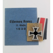 Eisernes Kreuz 2. Klasse 1939, Schinkel Variante, Wilhelm Deumer, nicht magnetisch (!), in Verleihungstüte