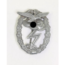 Erdkampfabzeichen der Luftwaffe, Hst. G.B. (Gustav Brehmer, Markneukirchen)