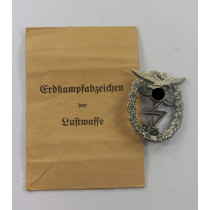 Erdkampfabzeichen der Luftwaffe, Hst. G.H. Osang Dresden, in Verleihungstüte (!), Hortfund (!)