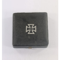 Etui Eisernes Kreuz 1. Klasse 1939, eckiger Drücker