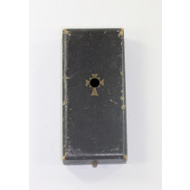 Etui Mutterkreuz in Gold, Wilh. Deumer Kom- Ges. Lüdenscheid