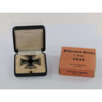 Eisernes Kreuz 1. Klasse 1939, Hst. L/19, im Etui mit Umkarton