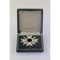 Kriegsverdienstkreuz 1. Klasse mit Schwertern, Hst. 4 (Steinhauer & Lück, Lüdenscheid), im Etui