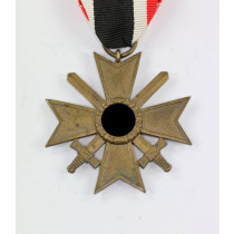 Kriegsverdienstkreuz 2. Klasse mit Schwertern, Buntmetall