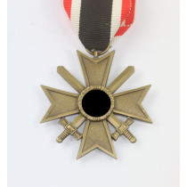 Kriegsverdienstkreuz 2. Klasse mit Schwertern, Buntmetall