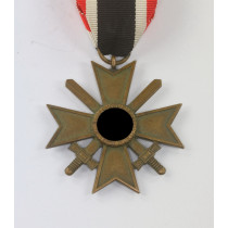 Kriegsverdienstkreuz 2. Klasse mit Schwertern, Buntmetall