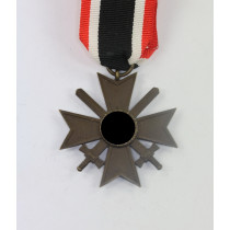  Kriegsverdienstkreuz 2. Klasse mit Schwertern, Buntmetall