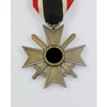  Kriegsverdienstkreuz 2. Klasse mit Schwertern, Buntmetall