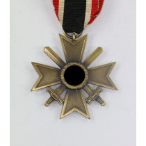  Kriegsverdienstkreuz 2. Klasse mit Schwertern, Buntmetall