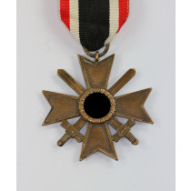 Kriegsverdienstkreuz 2. Klasse mit Schwertern, Buntmetall