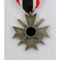  Kriegsverdienstkreuz 2. Klasse mit Schwertern, Hst. 100 (Wächtler & Lange, Mittweida)