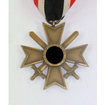 Kriegsverdienstkreuz 2. Klasse mit Schwertern, Hst. 65 (Klein & Quenzer A.G., Oberstein)