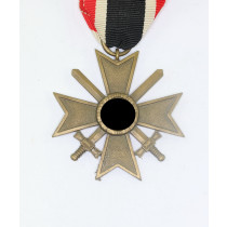 Kriegsverdienstkreuz 2. Klasse mit Schwertern, ohne Hersteller