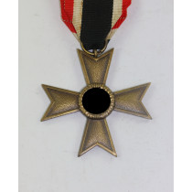 Kriegsverdienstkreuz 2. Klasse (ohne Schwerter), Hst. 60 (Katz & Deyle, Pforzheim)
